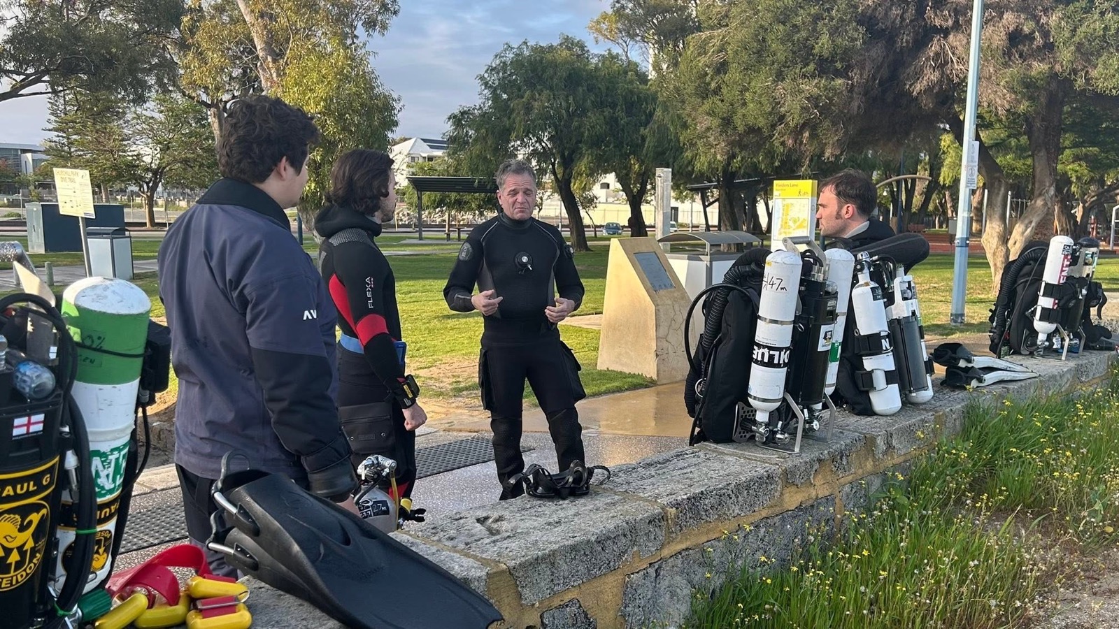 Paul briefing technical diving students before a dive